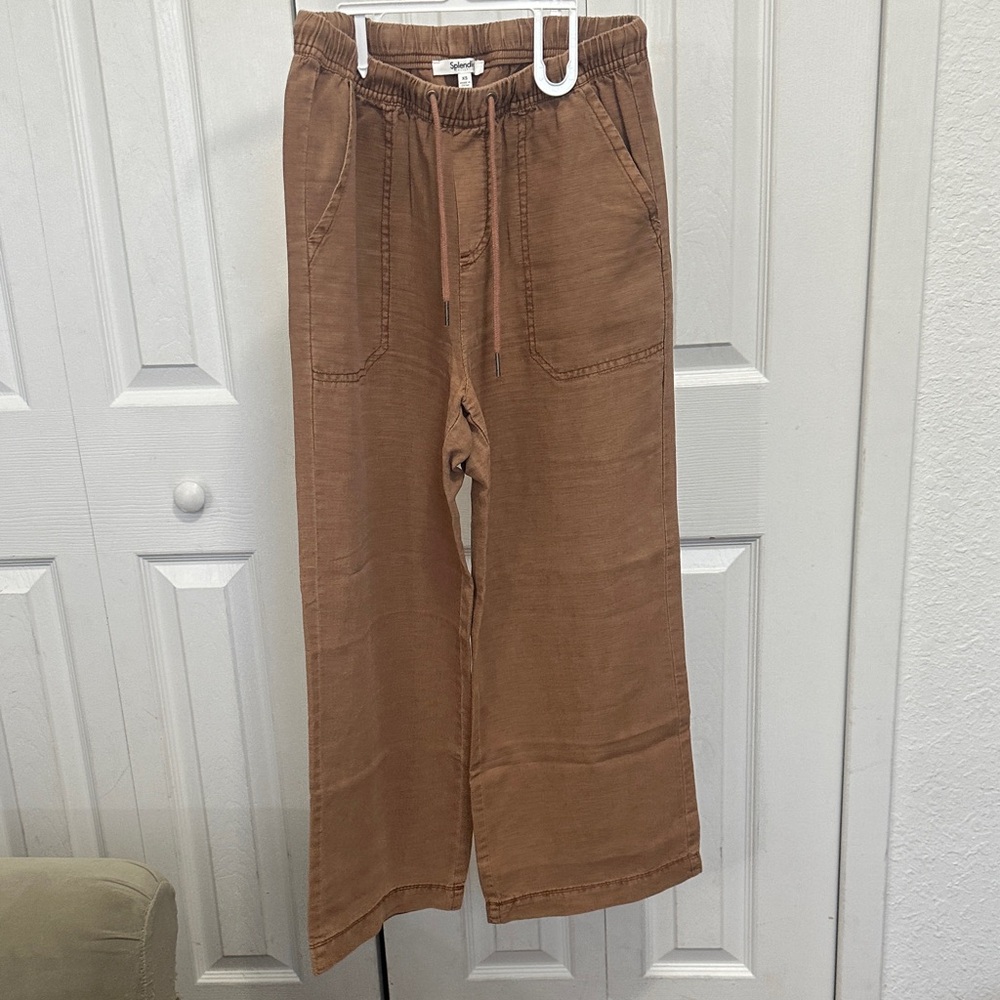 Splendid women’s Tan Joggers